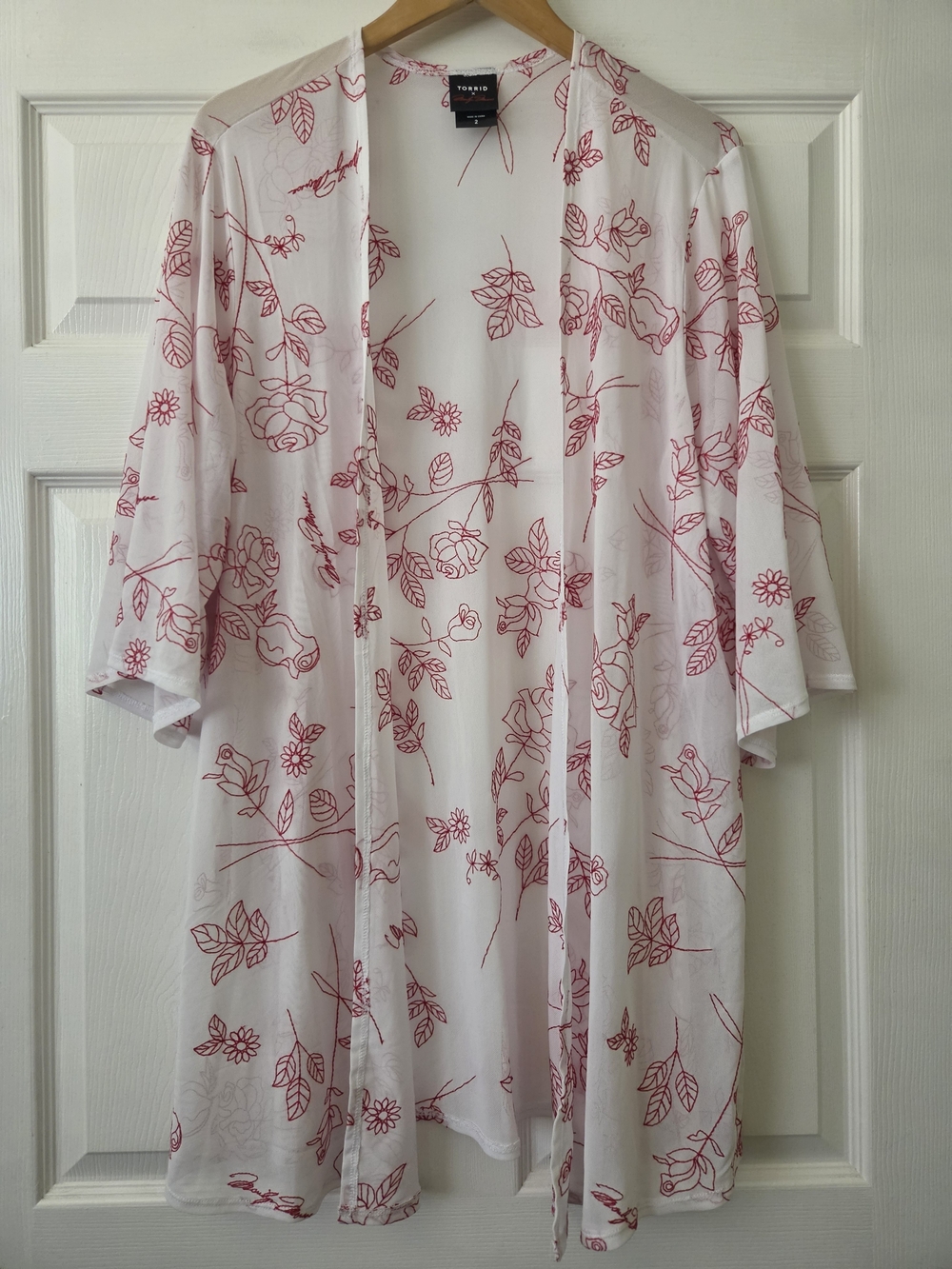 Torrid Pink Floral Kimono Robe with Red Print Size 2 - Picture 2 of 9
